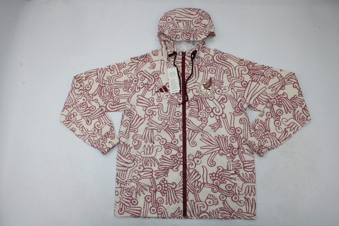 AAA Quality Mexico 22/23 Wind Coat - White/Red